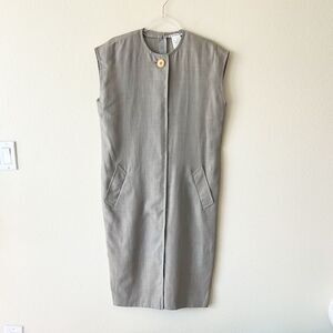 Guy Laroche Minimalist Linen Blend Sleeveless Gray Midi Dress with Button Detail
